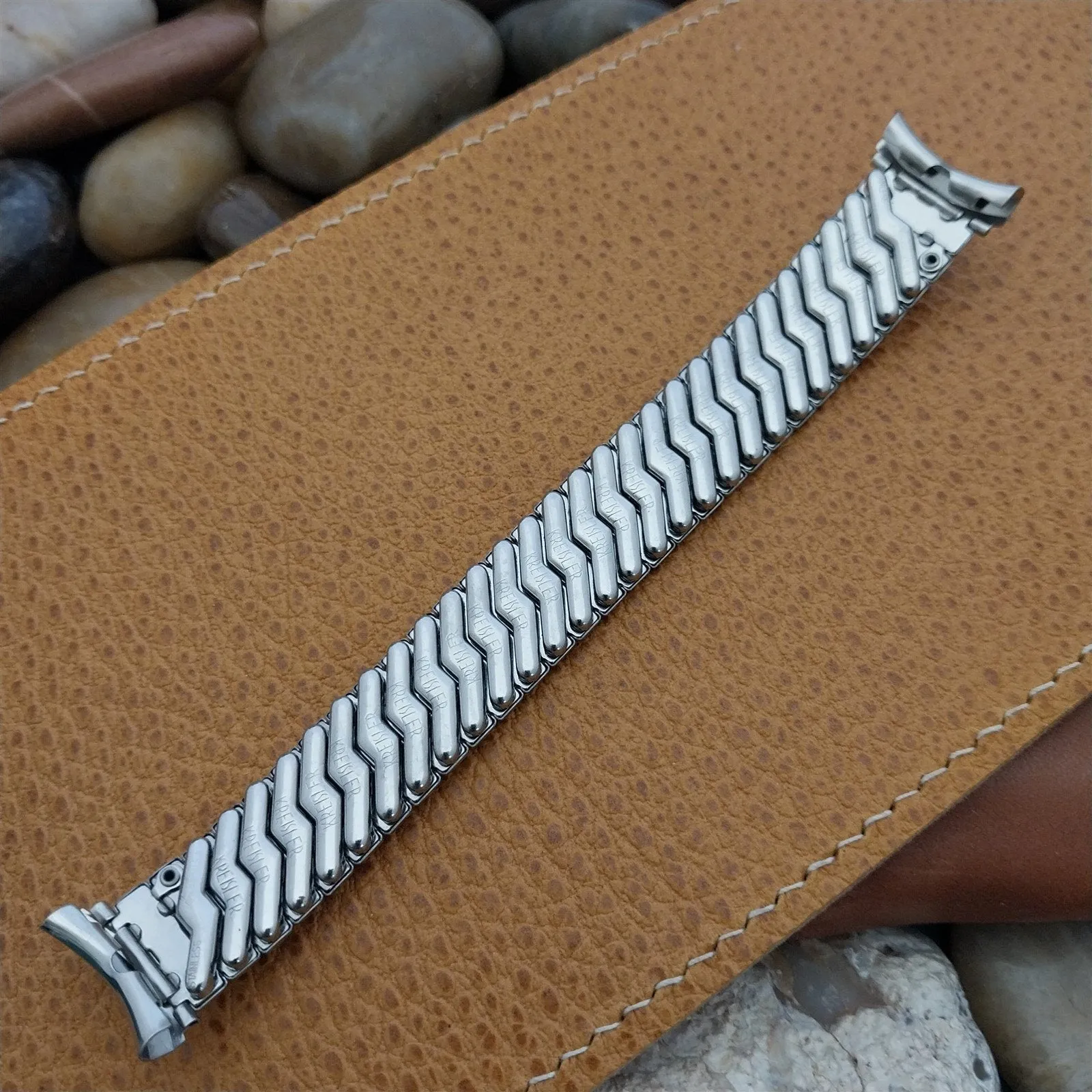 19mm 18mm Kreisler Short Stainless Steel Expansion nos 1960s Vintage Watch Band