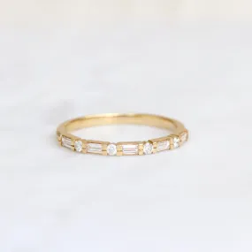 Baguette & Round Diamond Band