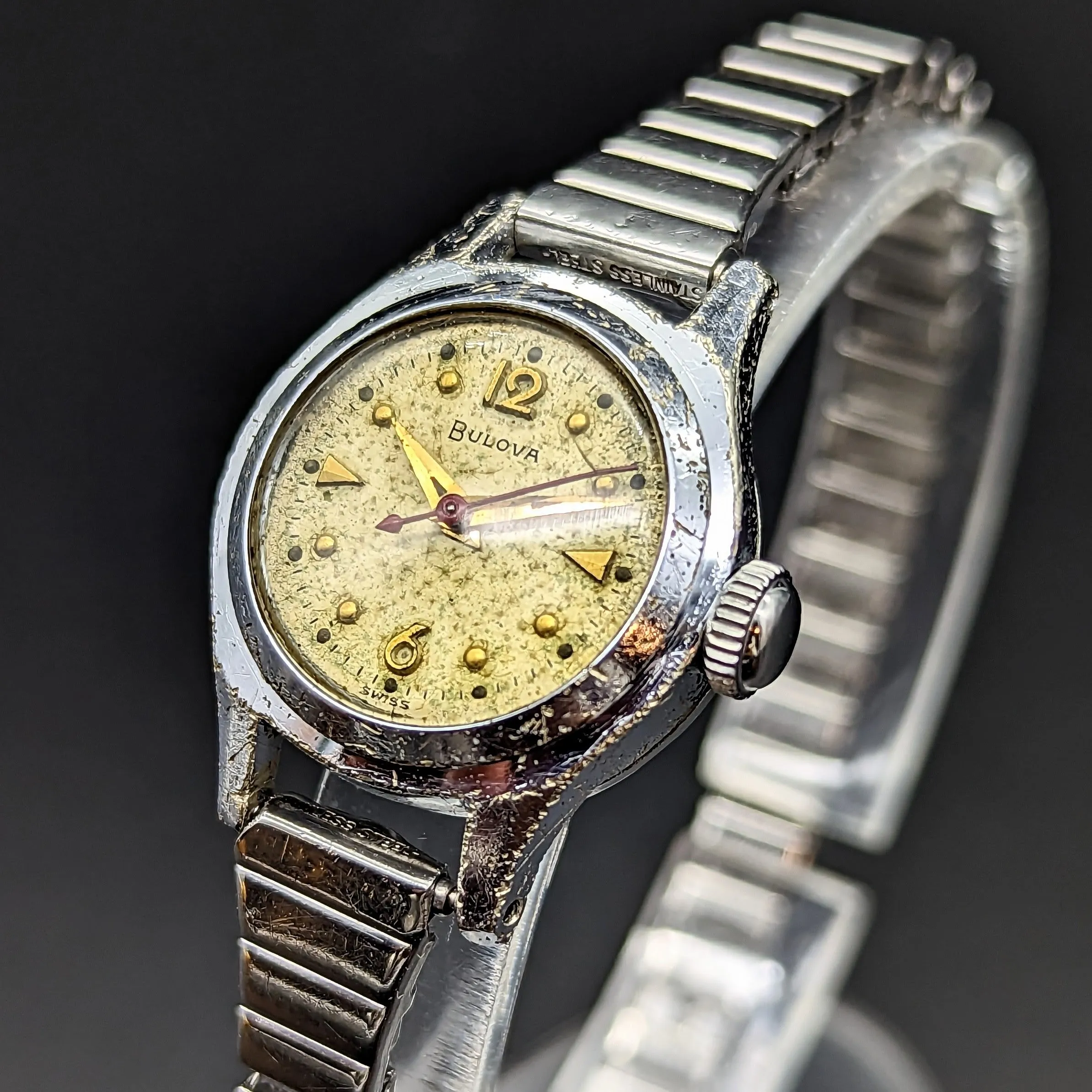 BULOVA 1956 Mermaid Ladies Wristwatch Swiss Made Cal. 7BUC 17 Jewels Watch