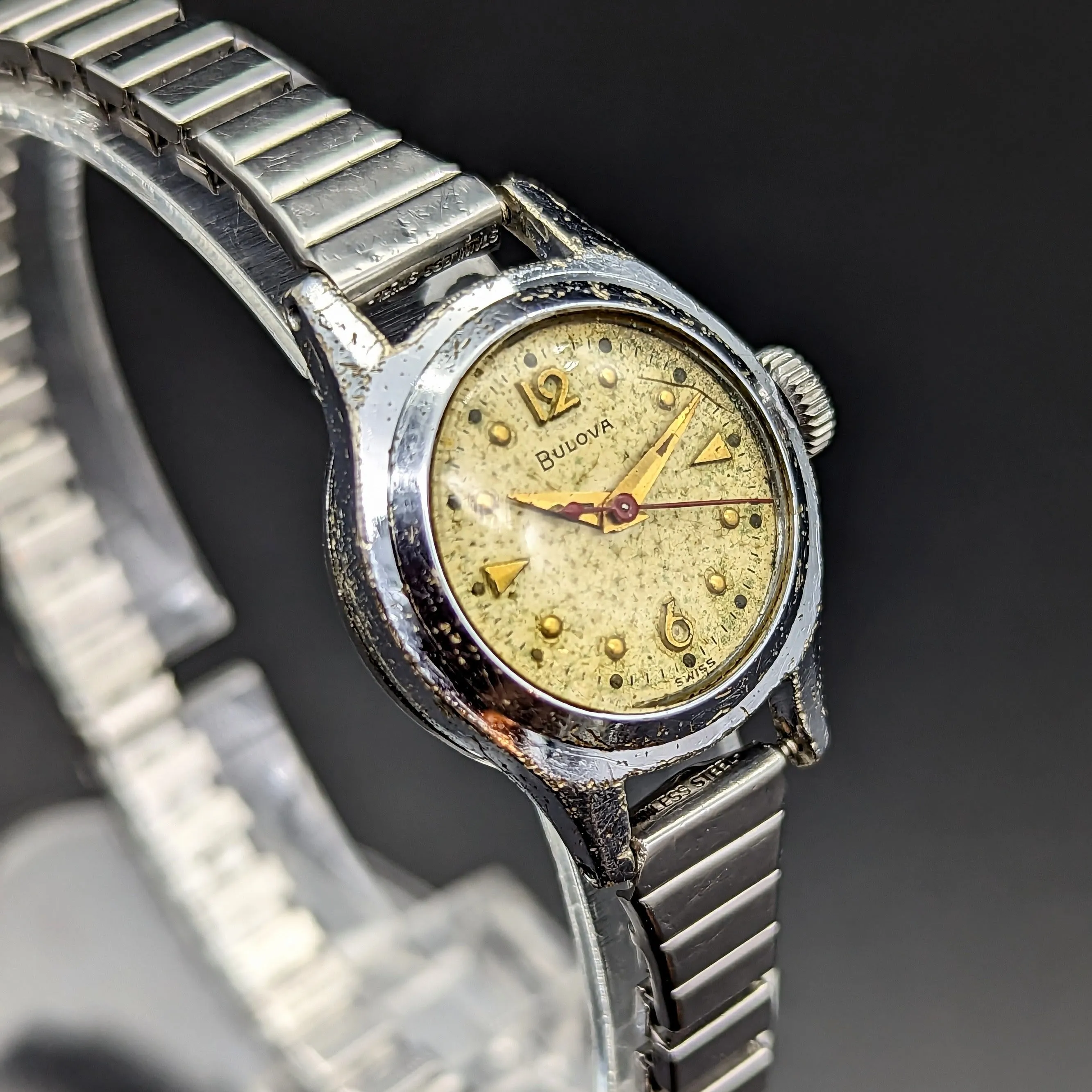 BULOVA 1956 Mermaid Ladies Wristwatch Swiss Made Cal. 7BUC 17 Jewels Watch