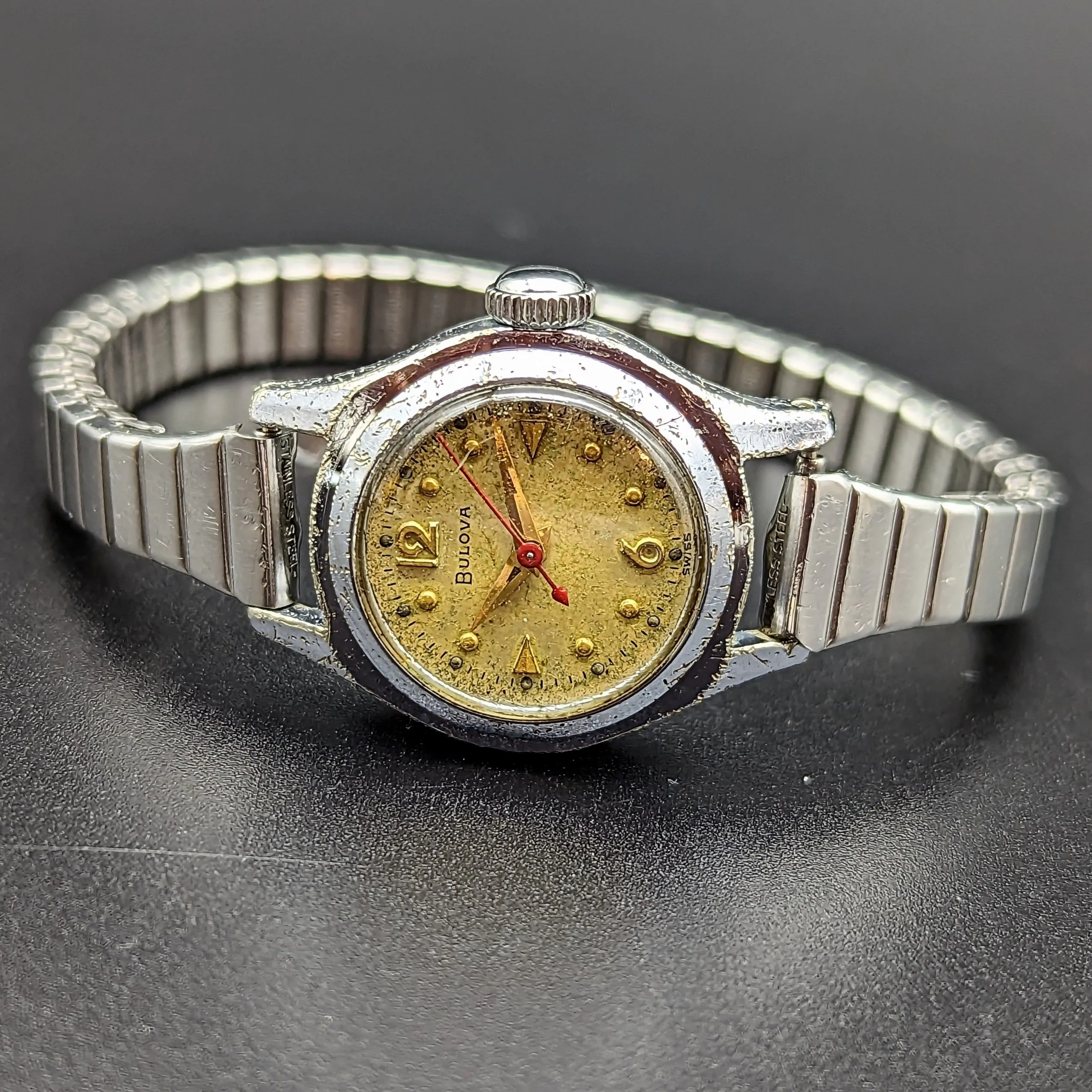 BULOVA 1956 Mermaid Ladies Wristwatch Swiss Made Cal. 7BUC 17 Jewels Watch