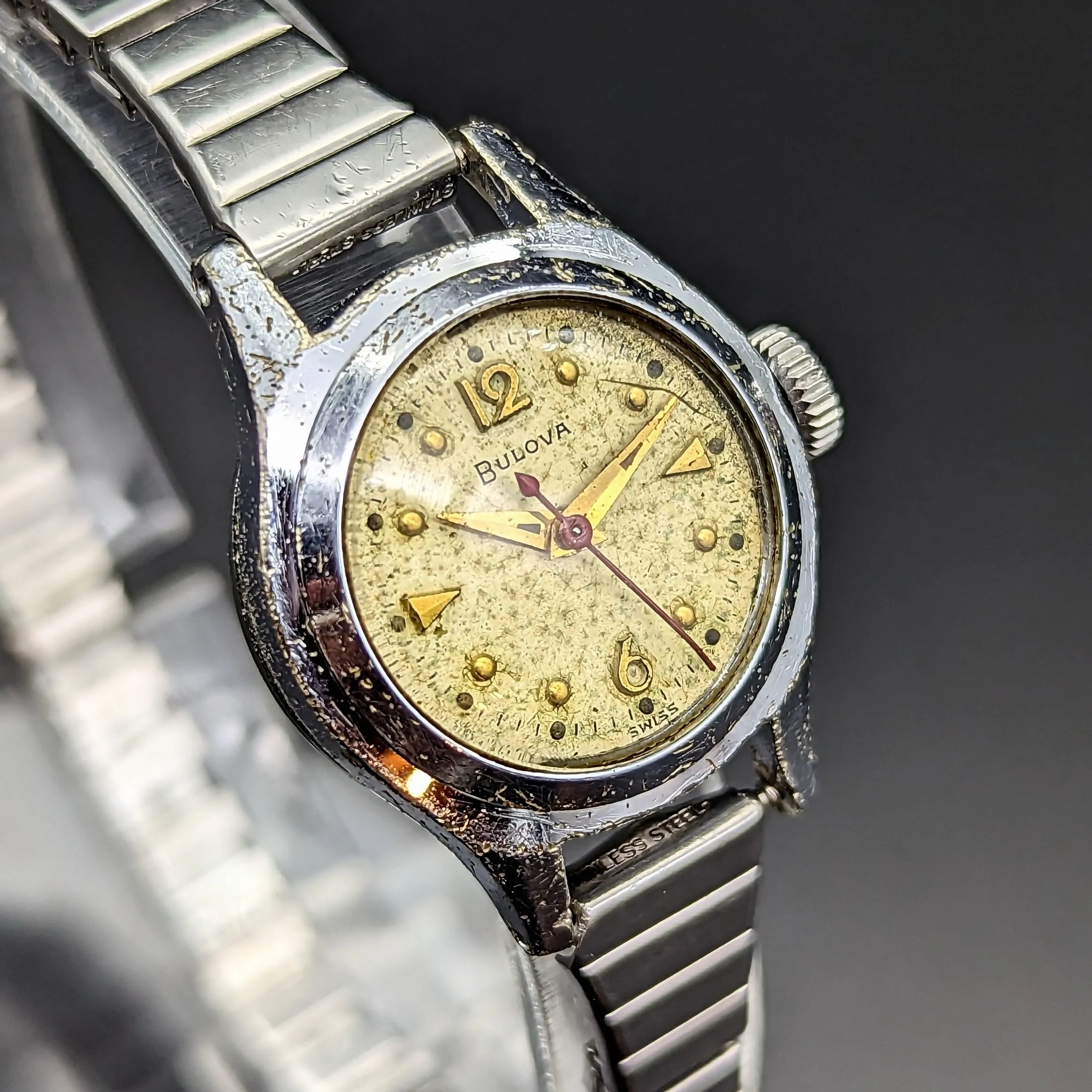 BULOVA 1956 Mermaid Ladies Wristwatch Swiss Made Cal. 7BUC 17 Jewels Watch