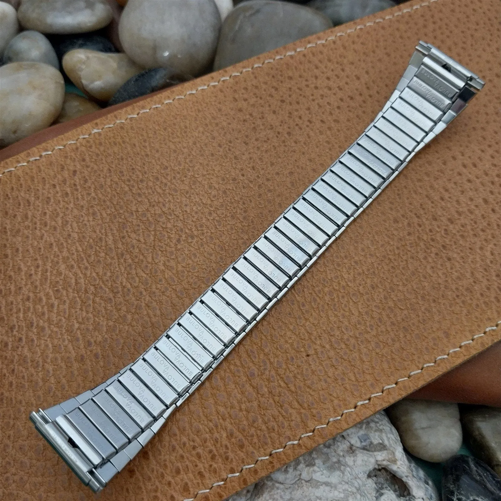 Bulova Stainless Steel Expansion Flared 17mm-22mm nos 1970s Vintage Watch Band