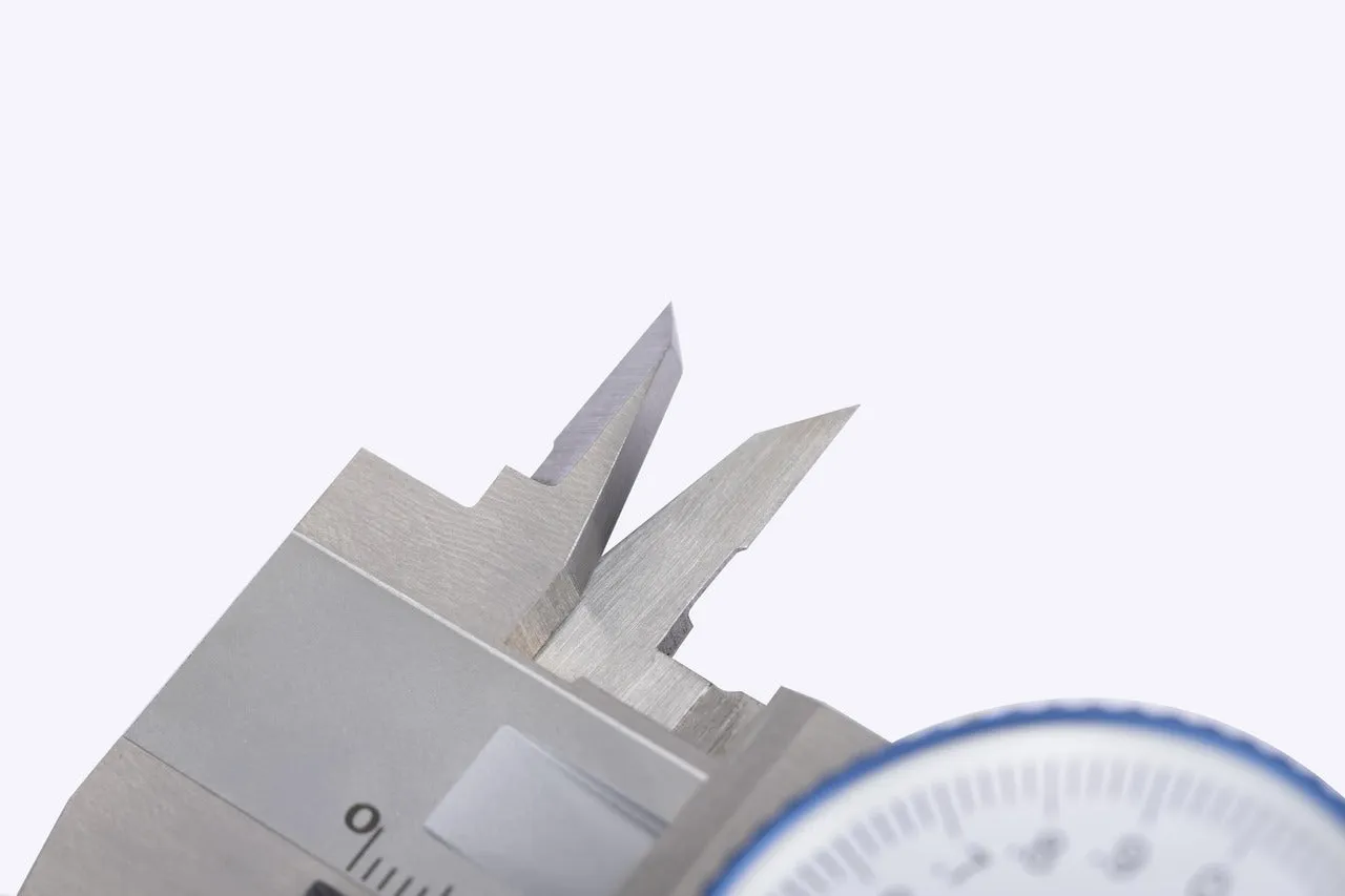 Dasqua | Vernier Calliper 150mm 02 Dial Double Shock Proof Gearing