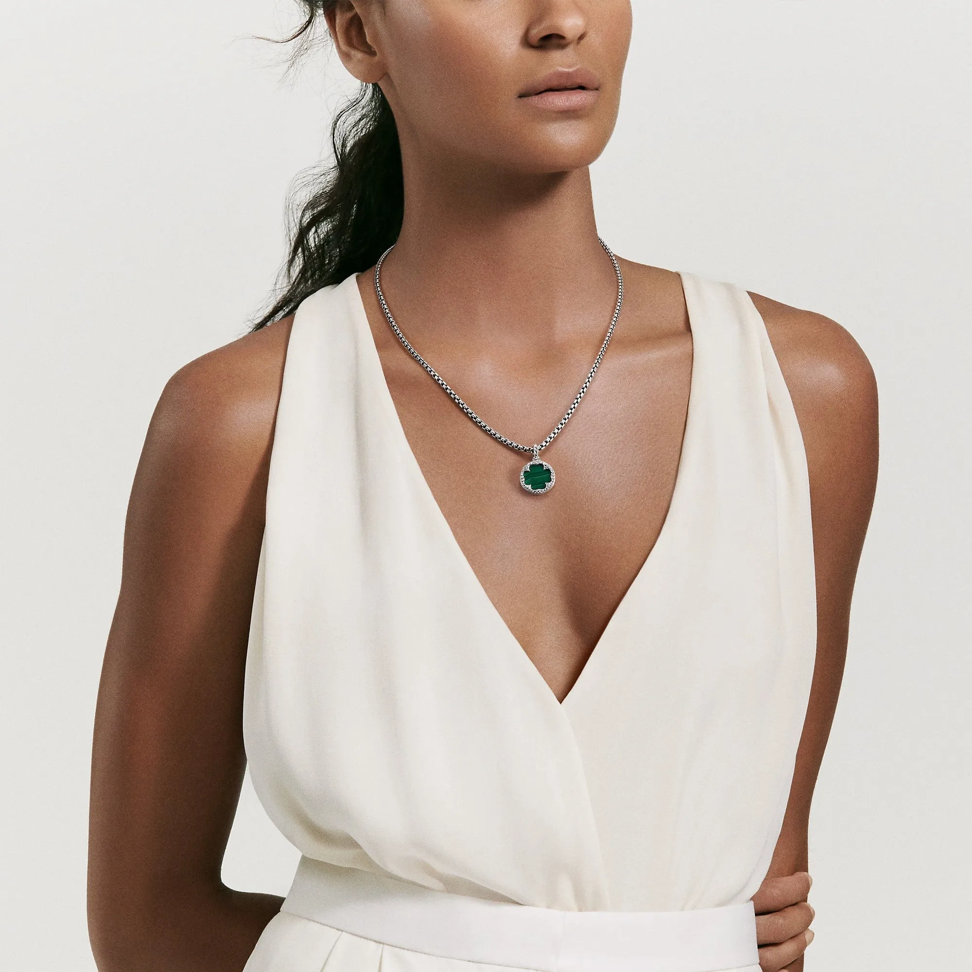 DY Elements Clover Disc Pendant with Malachite and Pavé Diamonds