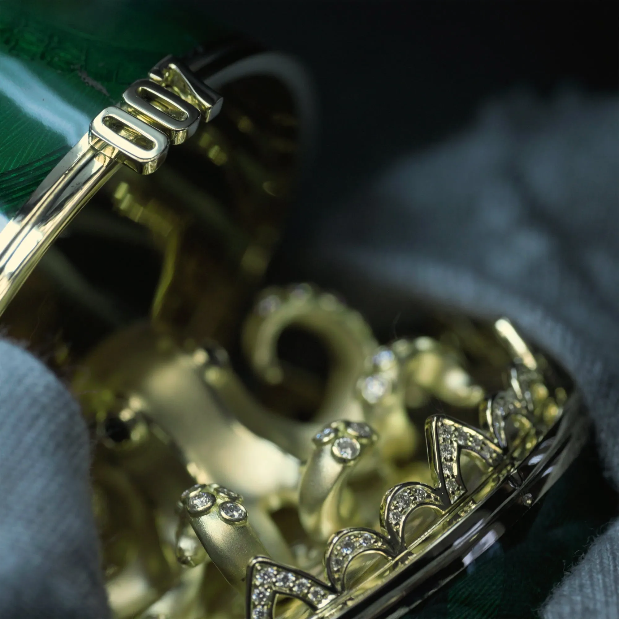 Fabergé x 007 Octopussy Egg Objet - Numbered Edition