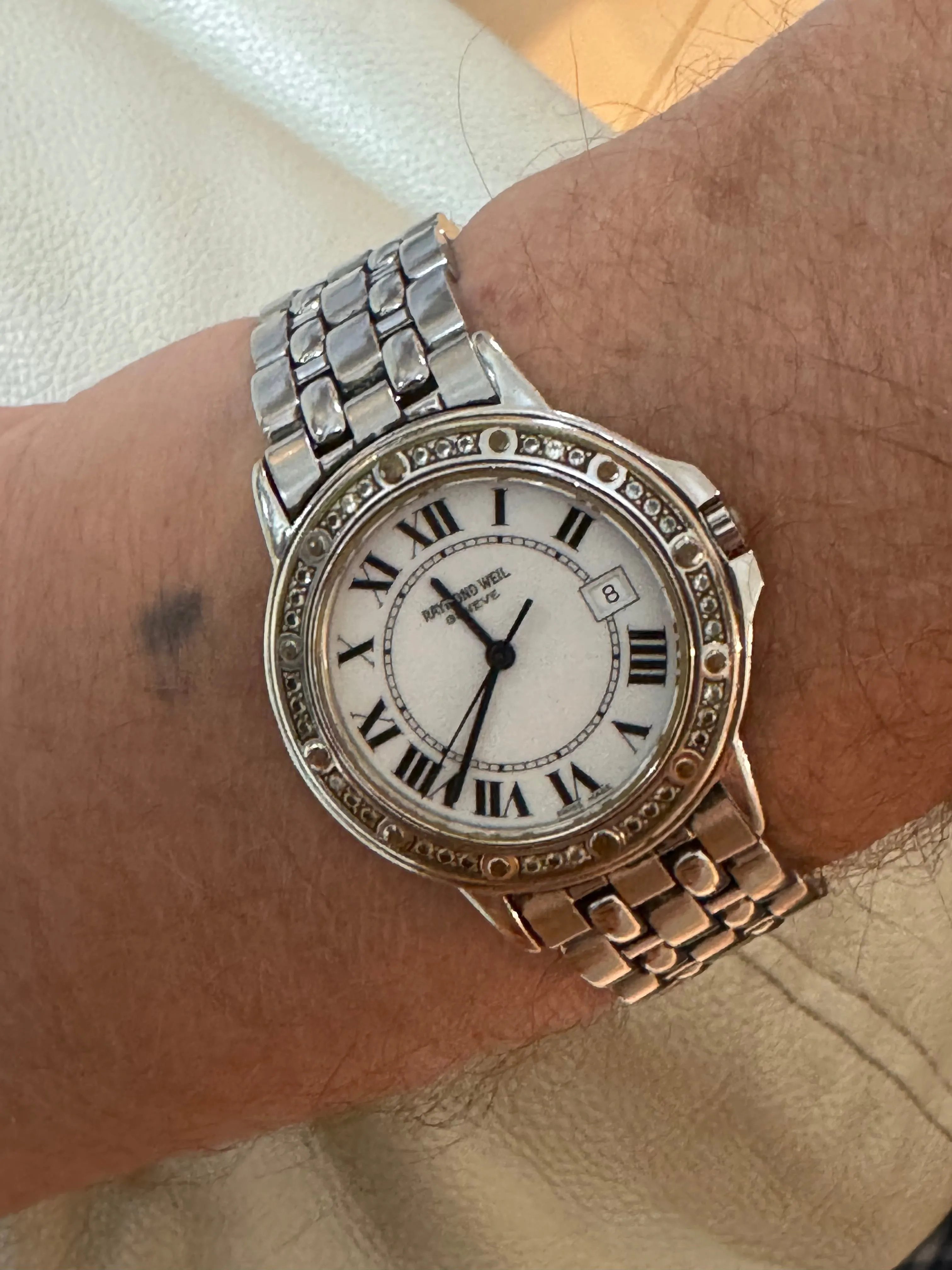 Men's Vintage Raymond Weil Stainless Steel,Water-resistant 5 ATM, Saphire Crystals Swiss Watch with Real Diamonds.