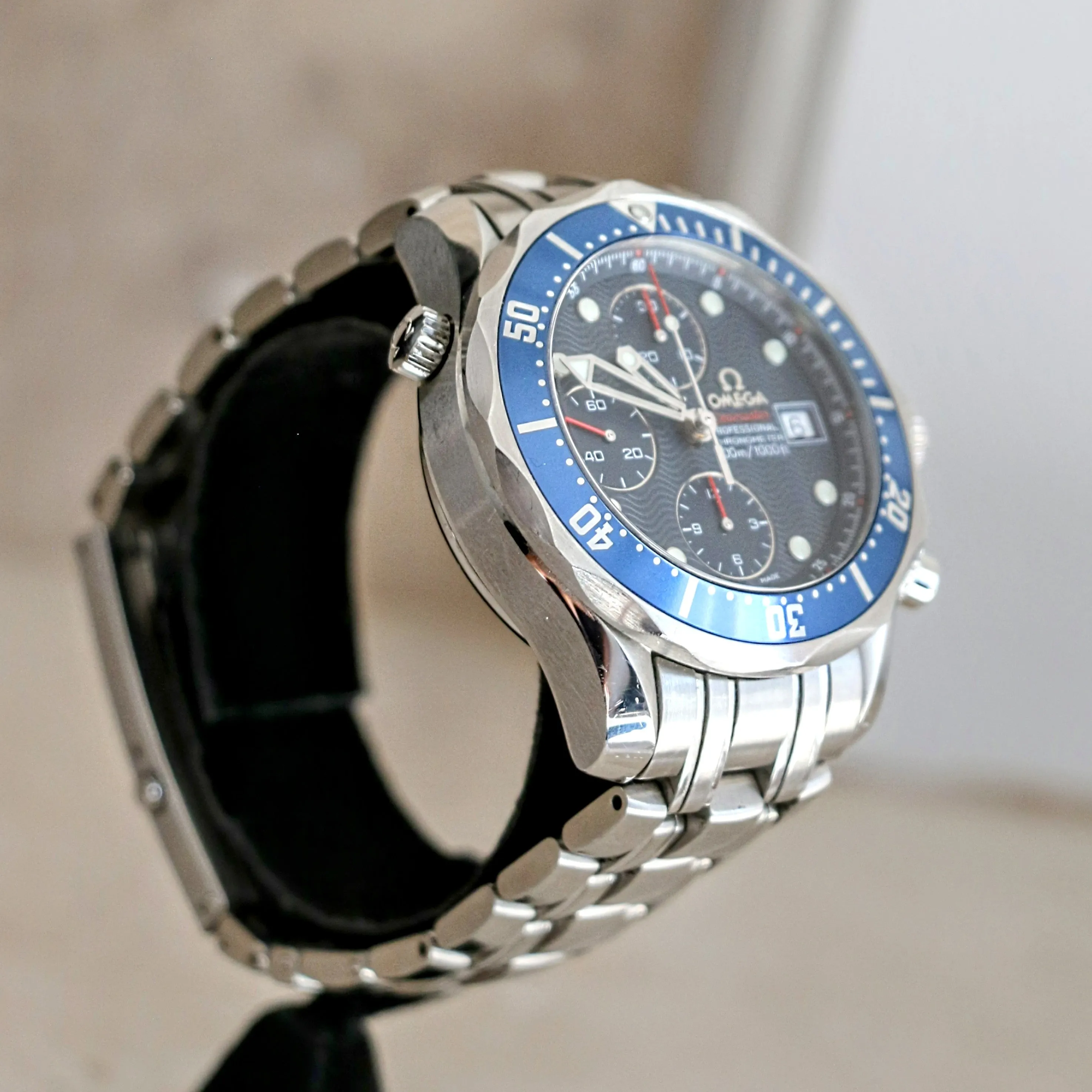 OMEGA Seamaster Chronograph Diver 300M Wristwatch Ref. 2225.80.00 Swiss Made Watch