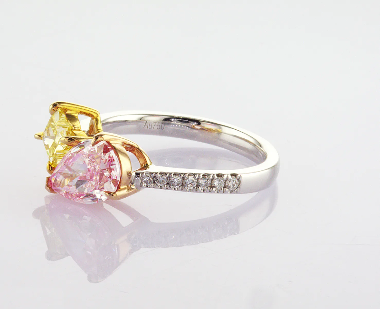 "You & I" Ring - Intense Pink and Yellow Diamonds - 2.27 ct.