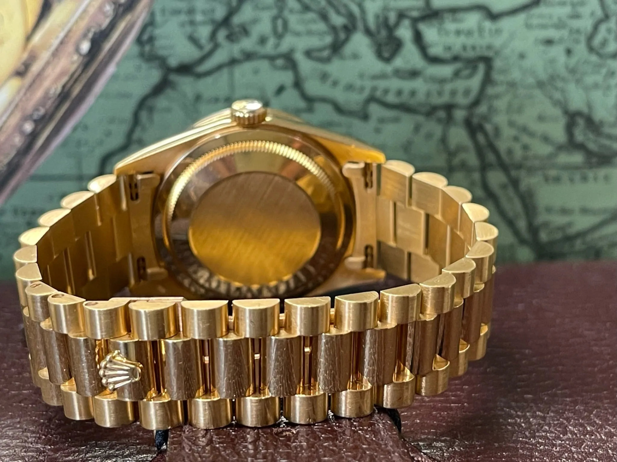 Rolex 36mm Presidential Day-Date 18238 (Double Quickset) Mens or Womens Watch Refinished Malachite Diamond Dial and Custom Diamond Bezel