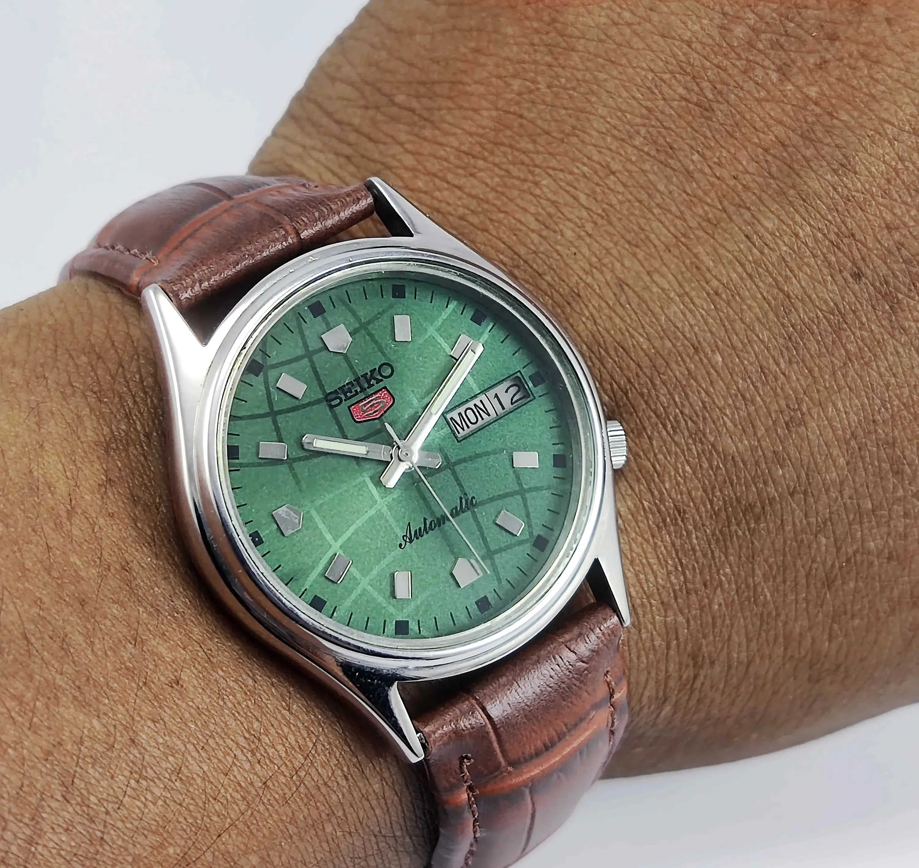 Seiko 5 Automatic-7009A Analog 17 Jewels Analog Day Date Green Dial Men's Mechanical Watch