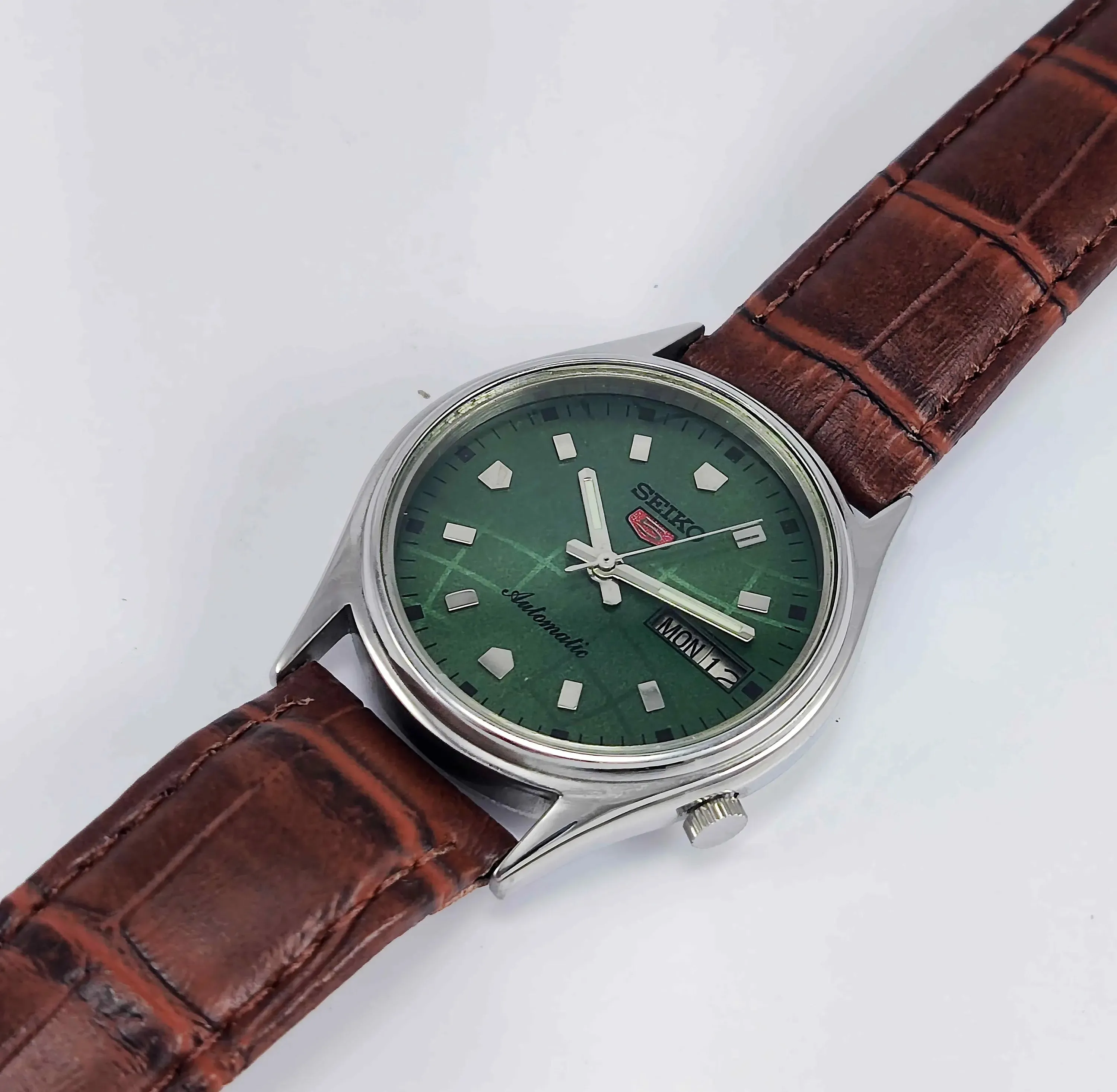 Seiko 5 Automatic-7009A Analog 17 Jewels Analog Day Date Green Dial Men's Mechanical Watch