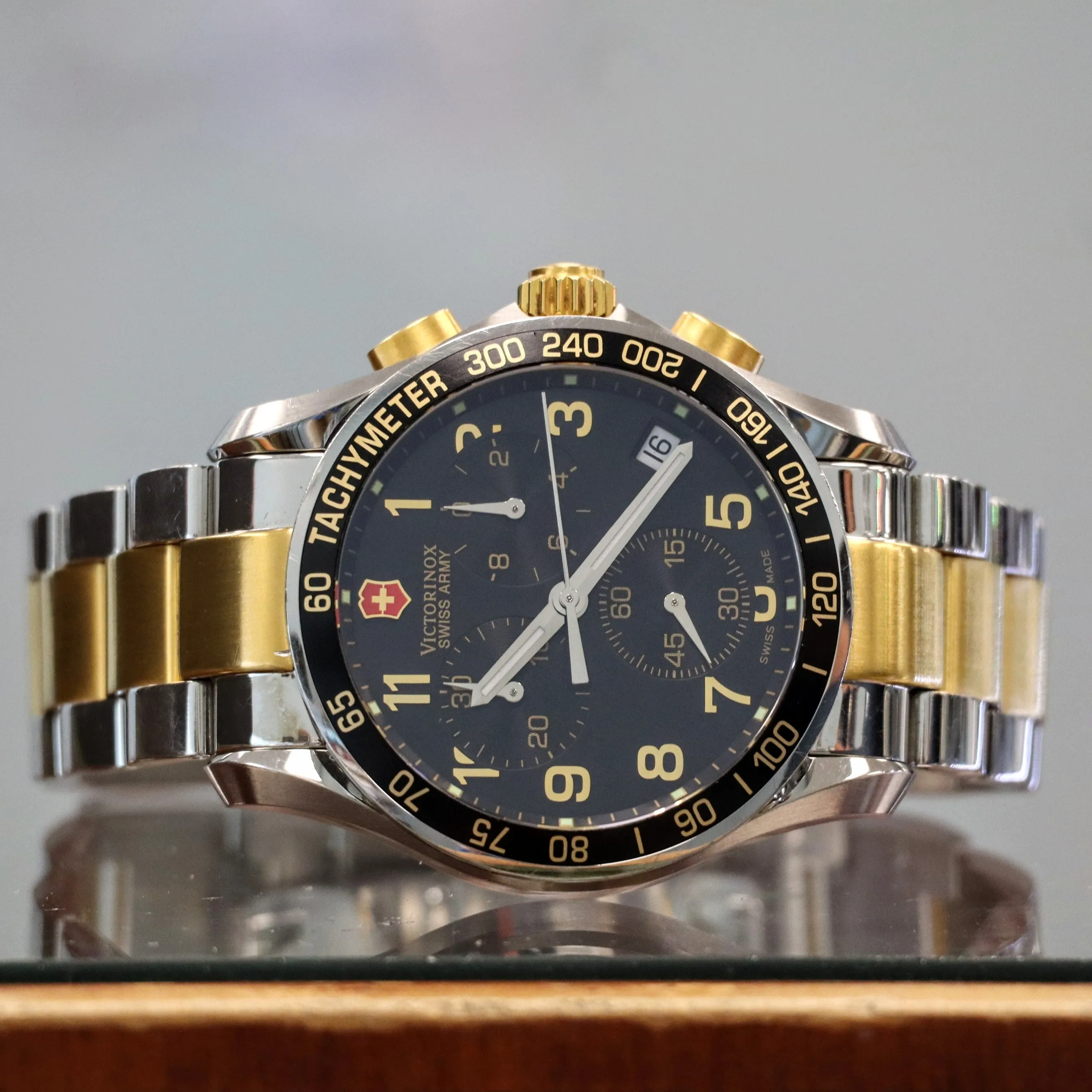 VICTORINOX FieldForce Swiss Army Chrono Classic Watch Model 241170 ALL S.S. Two Tone Wristwatch