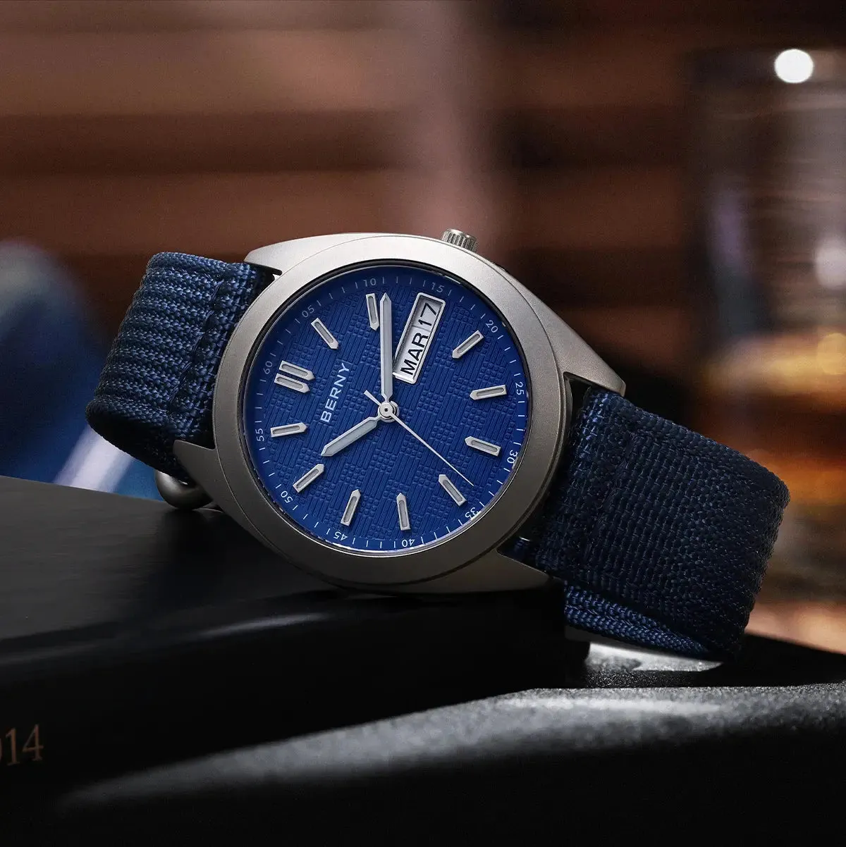 Watches For Men Date Week Calendar Watch 38mm Super Luminous Men's