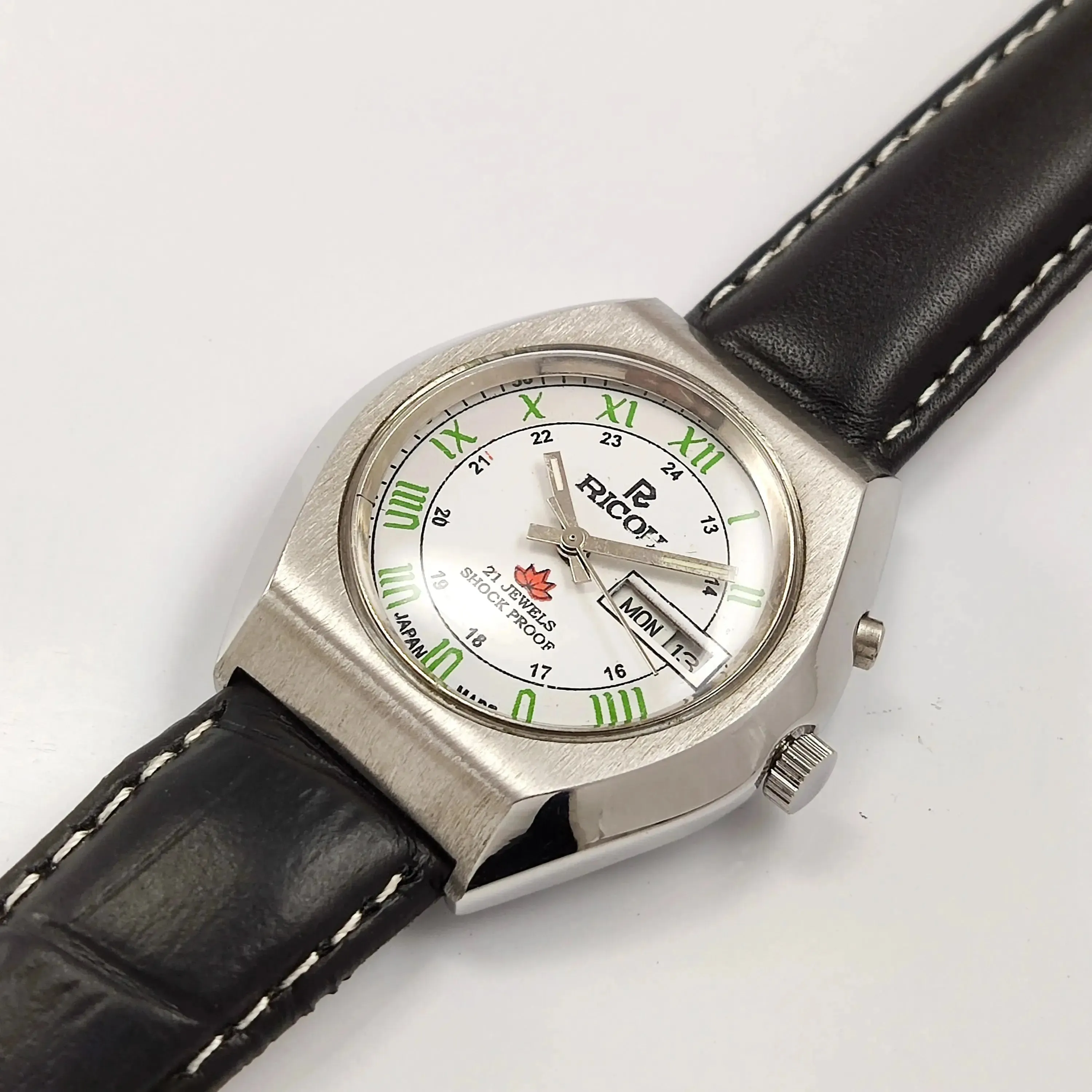 White Ricoh 21 Jewels R31 Day-Date Men's Watch